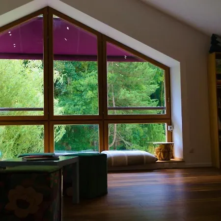 D'hote Odile Et Les Cycleux Tillie Bed & Breakfast 3*